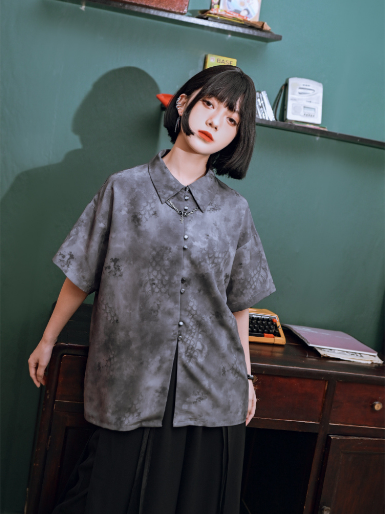 Taeda Dark Chayanshirt