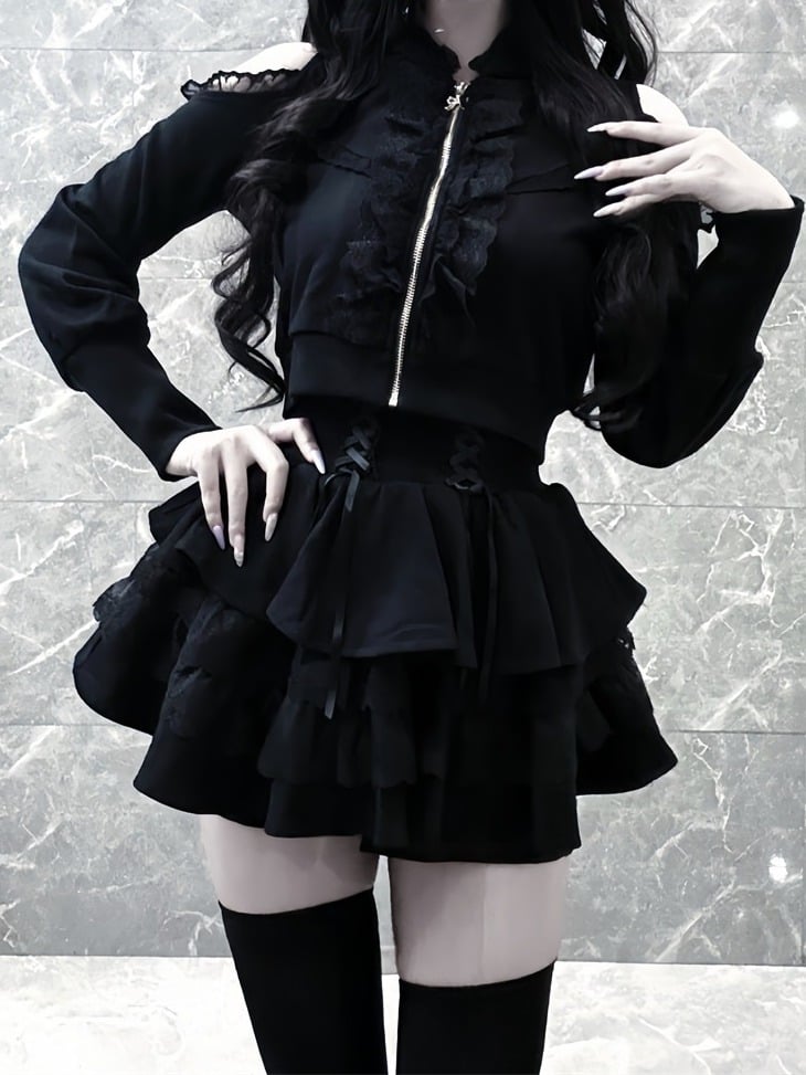 [Reservierungsschluss am 16. September] Set aus langärmligem Cold-Shoulder-Hoodie-Top mit Spitzenrüschen + Stufenrock mit Innenshorts