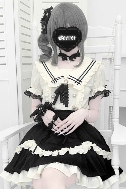 地雷ラインセーラートップス+フレアスカート