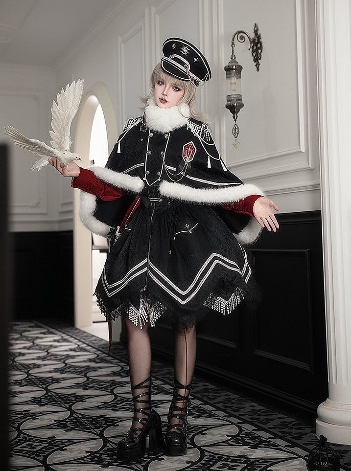 【2月23日予約締切】ドーンブレイカーゴシックミリタリーエポレットファーケープコート