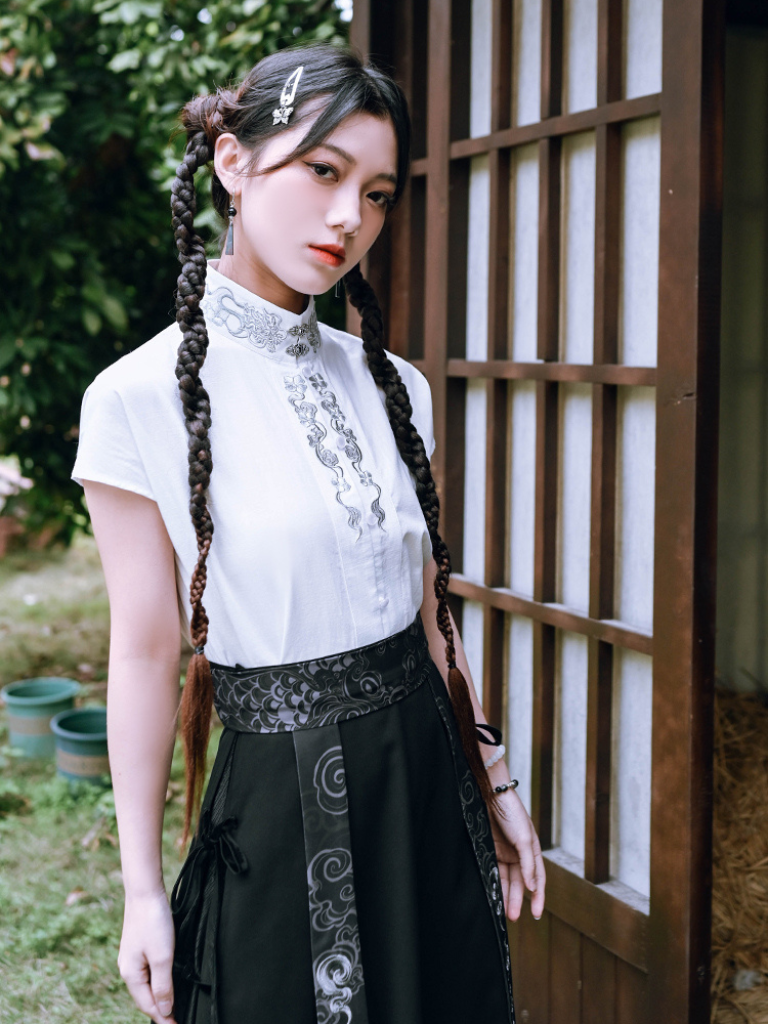 High -neck China Summer Tops