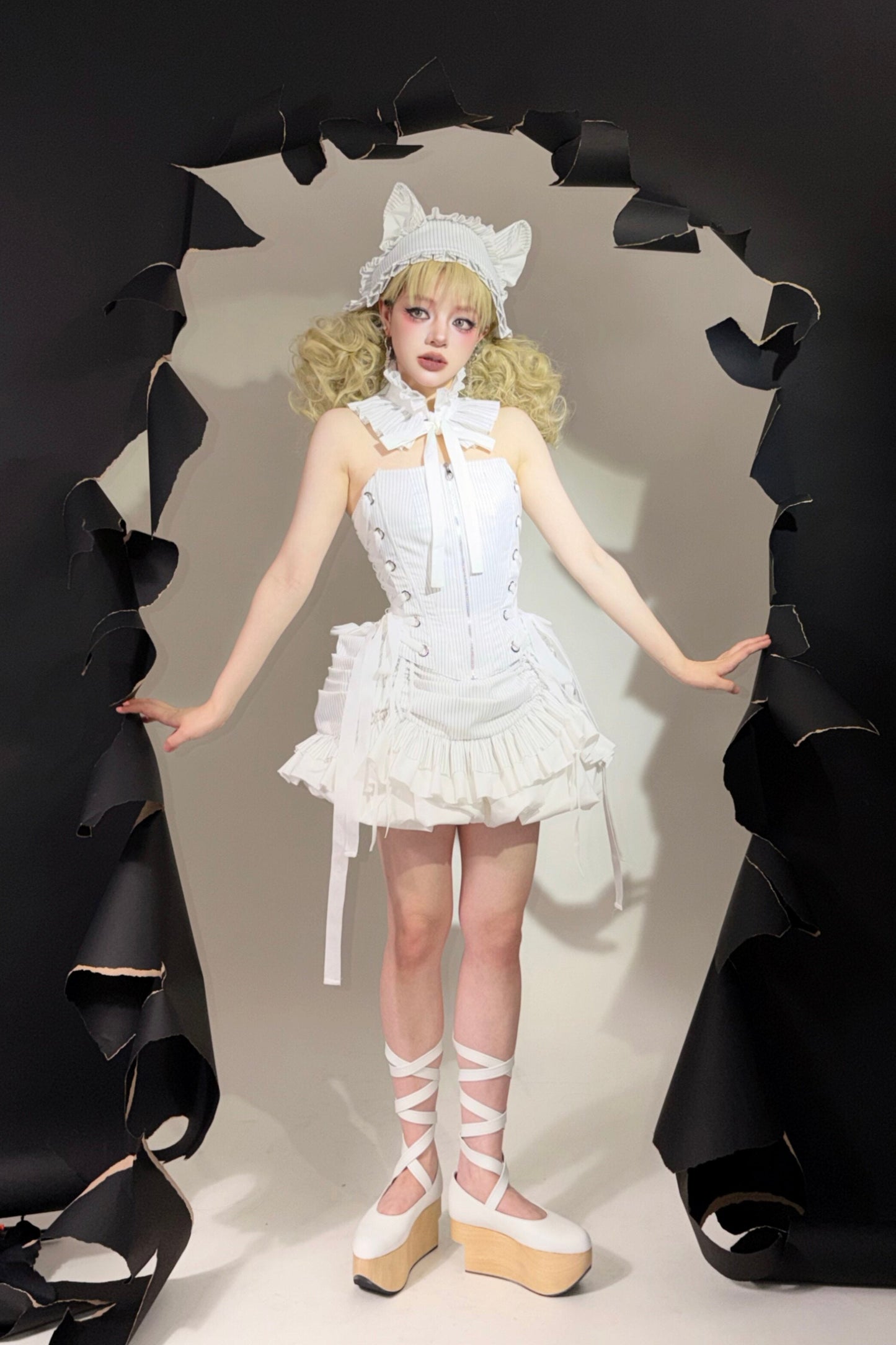 [Vorbestellschluss: 8. August] Gothic-Lolita Dark-Cat gestreifte kurze Rüschenjacke+Korsett-Bustier+hochziehbare kurze Rüschenshorts