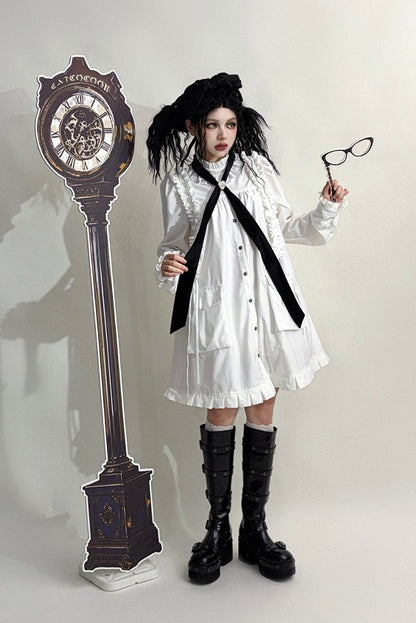 【11月6日予約締切】White/Black Gothic Lolita Drawstring Frill Strap Doll Dress