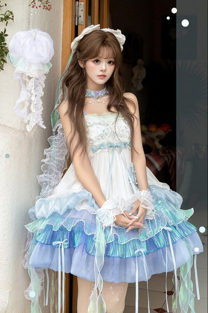 [Date limite de précommande : 1er août] Robe JKS lolita féerique méduse océan blanc x bleu à superpositions avec traîne aurore