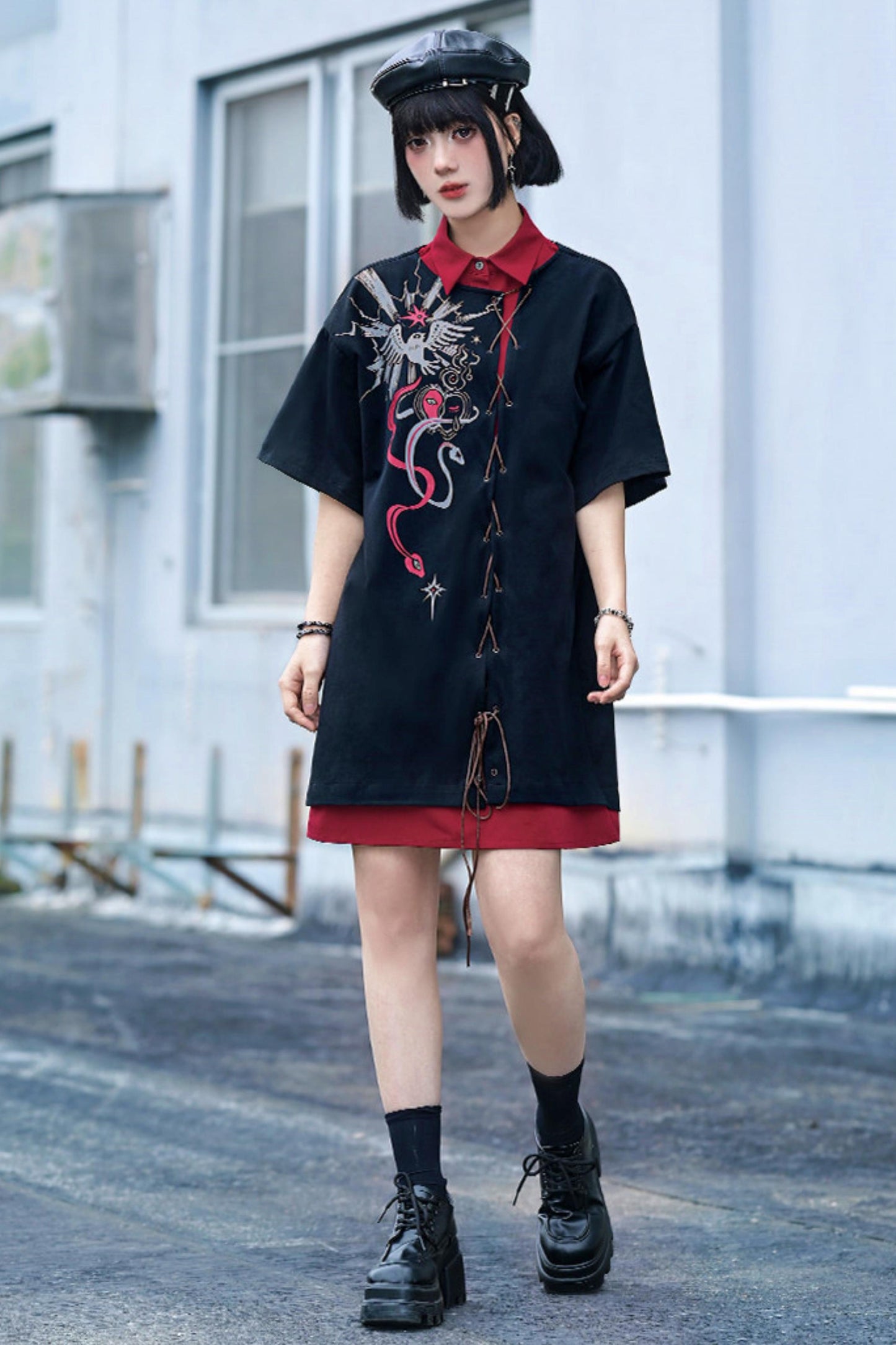 Dekadentes neogotisches T-Shirt-Kleid