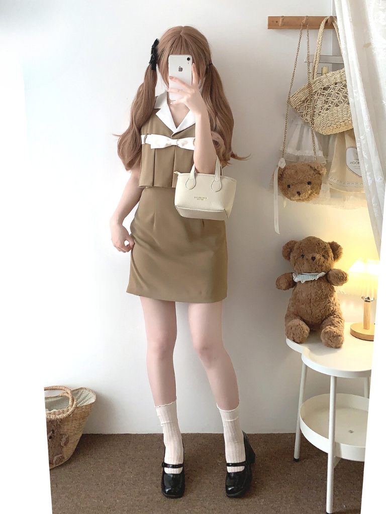 Retro Ribbon Camel Lapel Rich One-Piece Dress