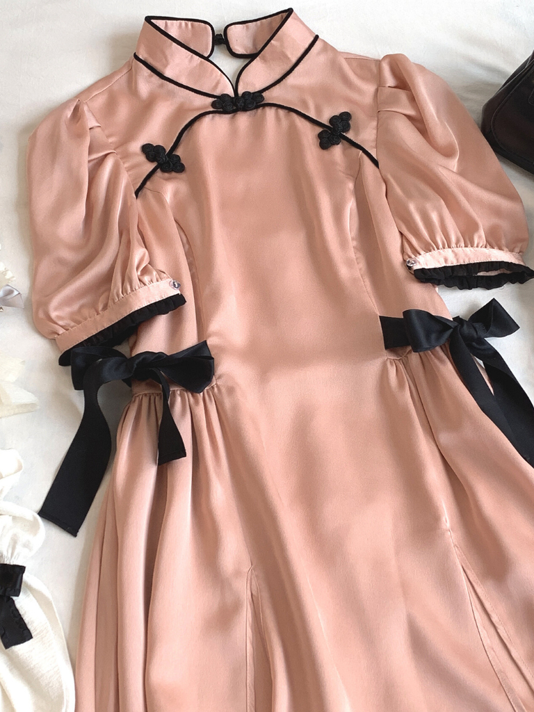 chinese style satin dress Black Satin Qipao,Elegant Floral Cheongsam,Vintage Chinese Dress,Silk Style Gown,Asian Wedding Outfit,Tea Ceremony Dress,Formal Evening Gown