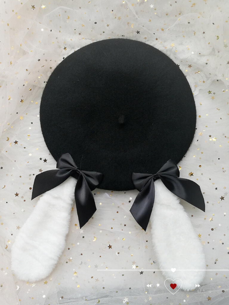 Rabbit ear ribbon beret