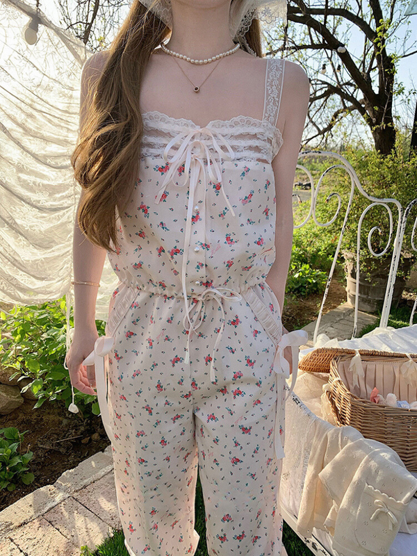 Home Furnishing Series puff sleeve top + lace camisole + long pants