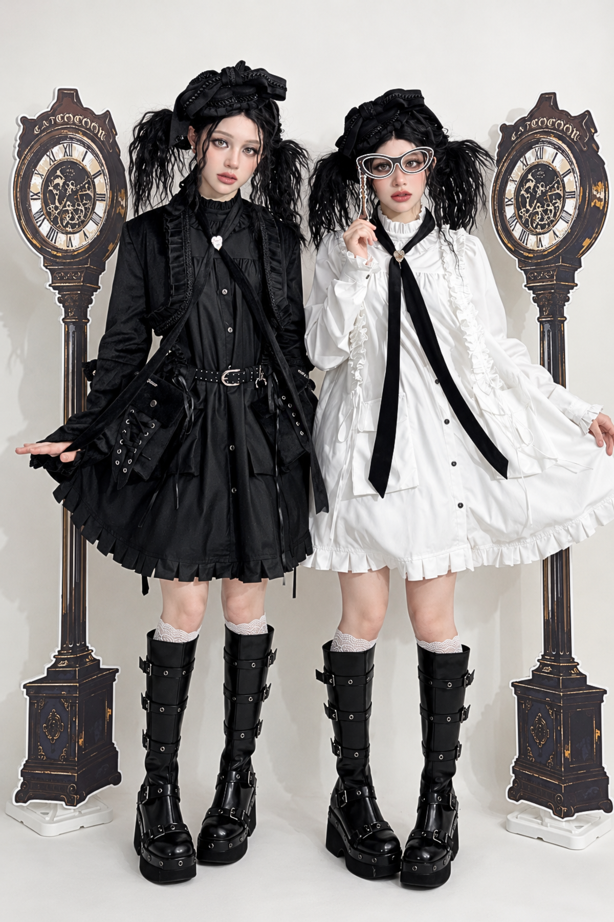【11月6日予約締切】White/Black Gothic Lolita Drawstring Frill Strap Doll Dress