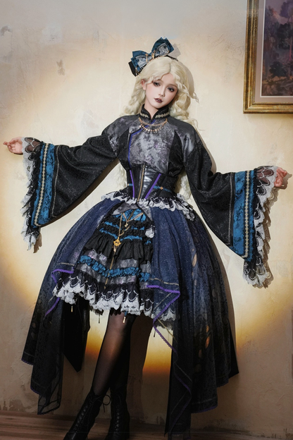 [Reservierungsschluss: 9. Monat, 27. Tag] Schwarz x Blau / Schwarz x Lila asymmetrisches China-Lolita-Gothic-Top aus Spitze mit Glockenärmeln (mit Kettenaccessoire)