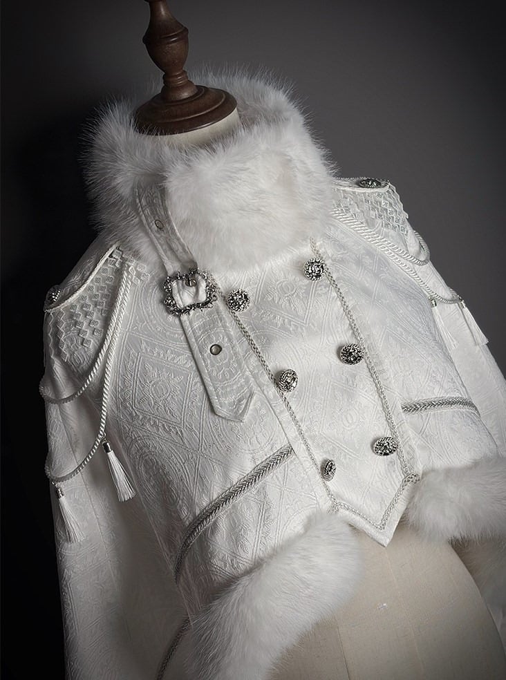 【2月23日予約締切】ドーンブレイカーゴシックミリタリーエポレットファーケープコート