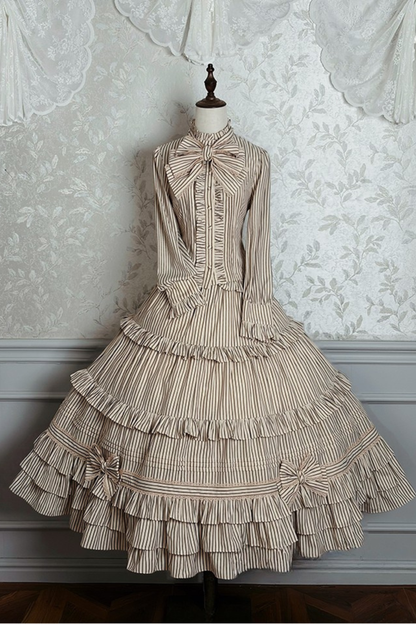 【12月23日予約締切】ビクトリアデュークエレガントクラシックフリルスタンドカラーリボンシャツ