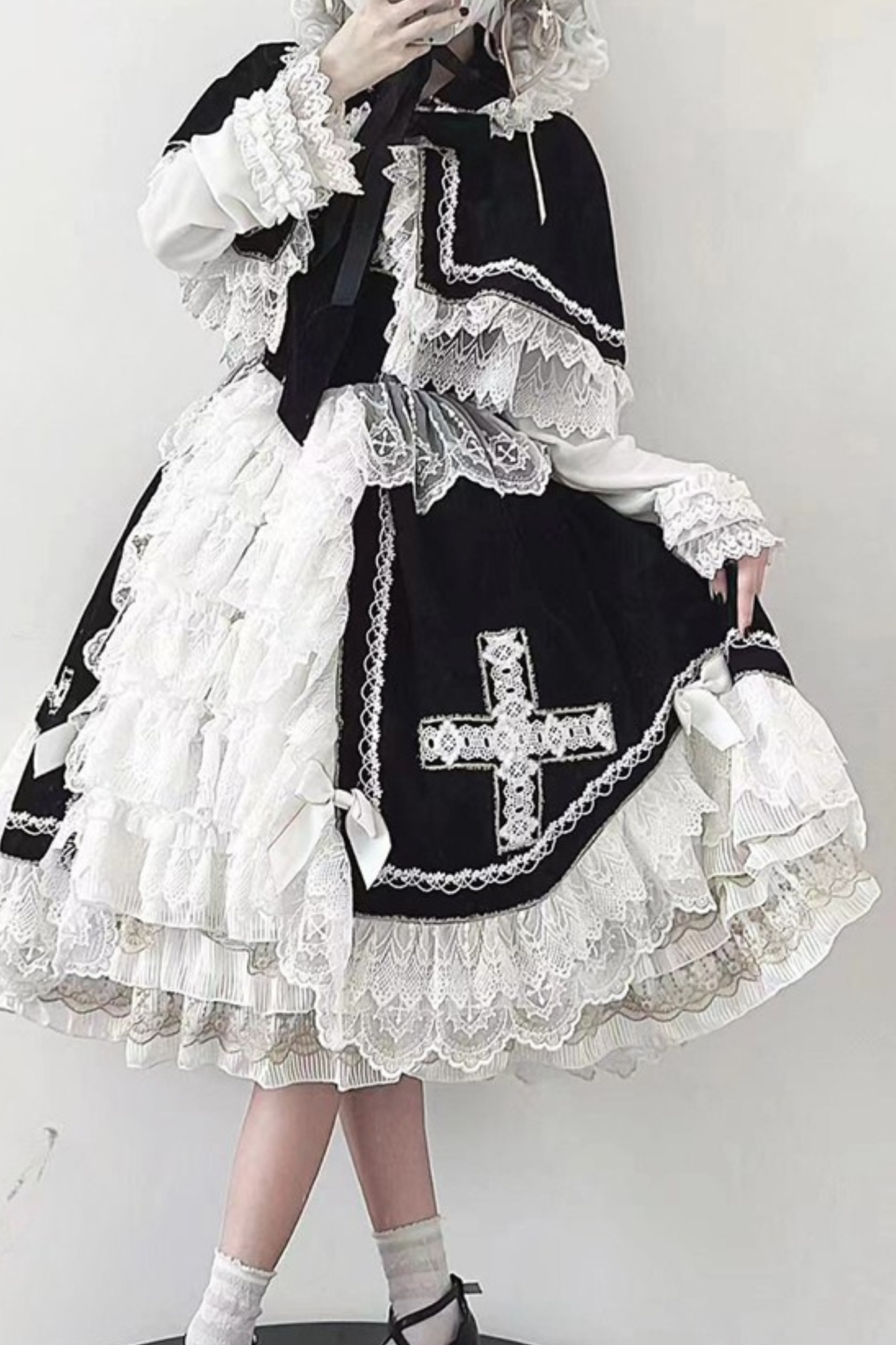 Gothic Doll Lace Jumperskirt + Bonnet + Shawl
