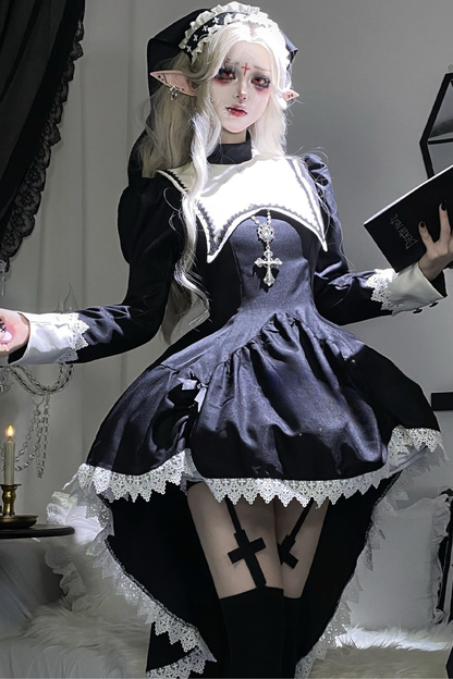 ゴシックメイドロリータドレス