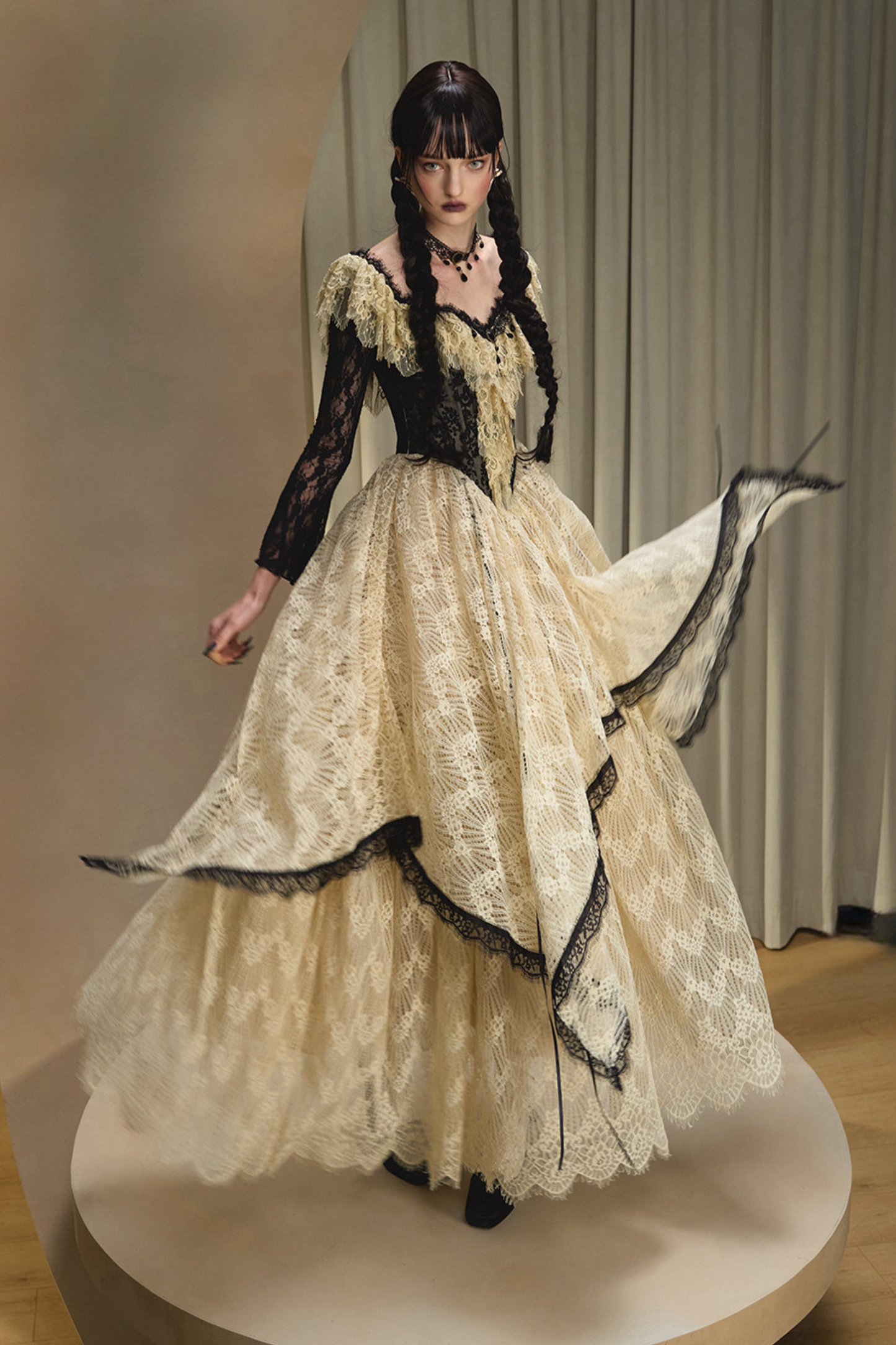 レースメイドレトロウエストフランスドレス