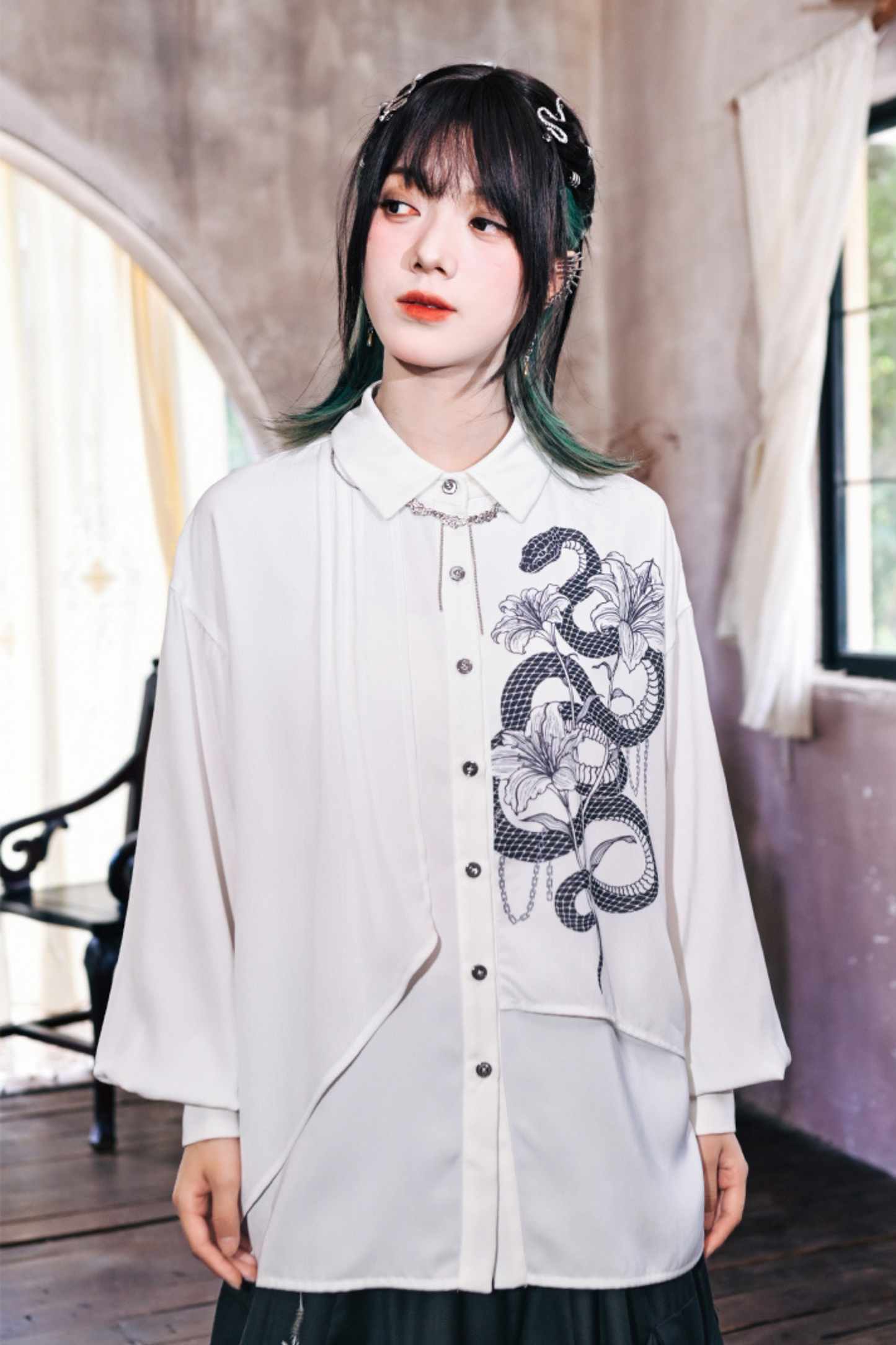 Double Layer Snake China Shirt