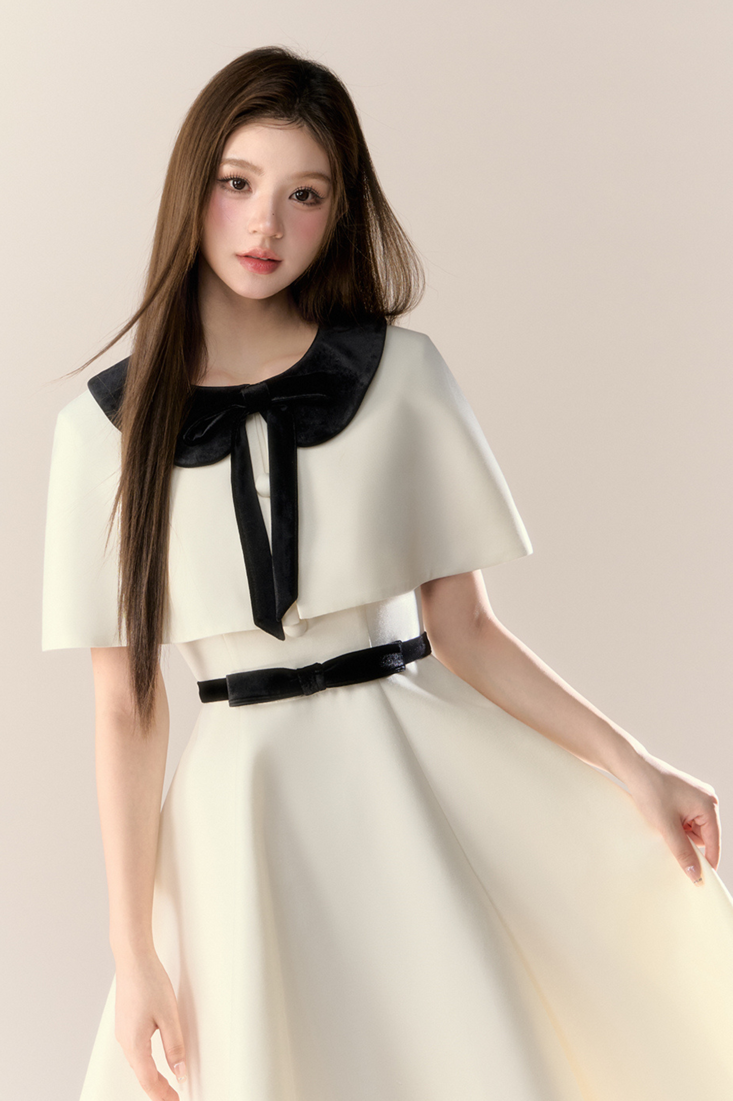 フレンチエリザベスケープドレス