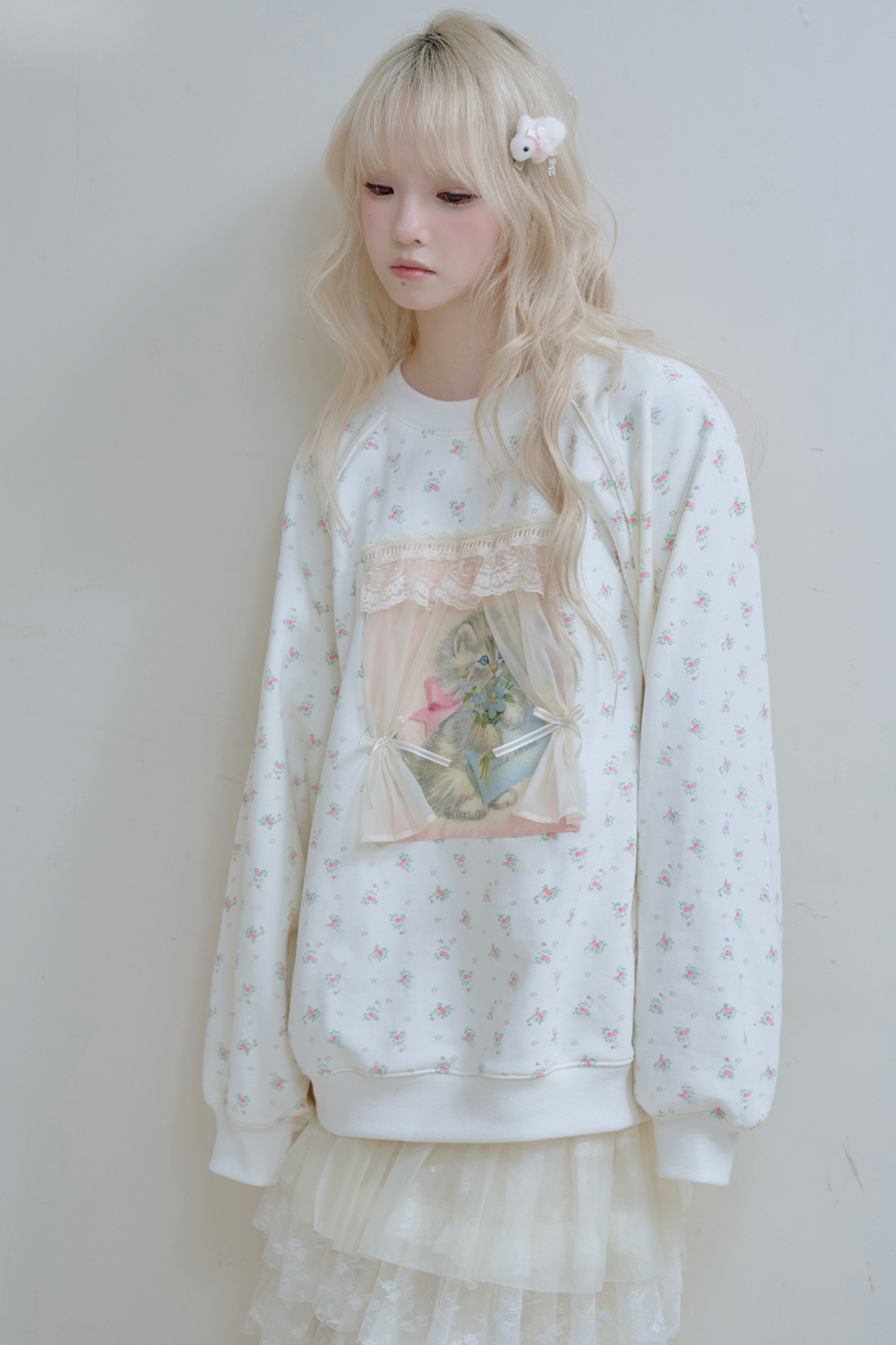 フローラルキャットレースカーテンスウェット