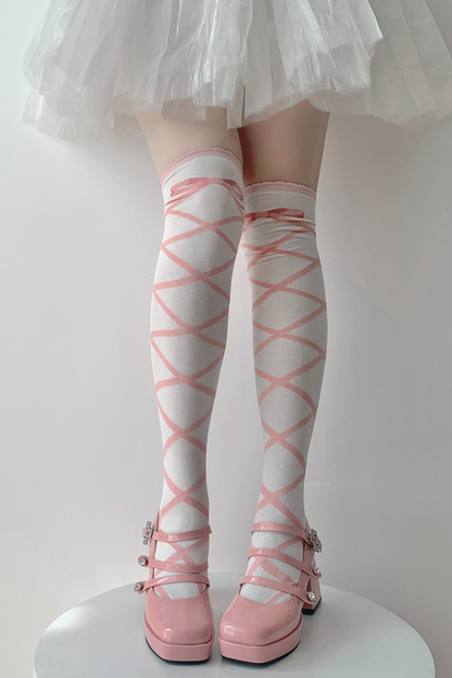 Verflochtene Riemen Lolita-Socken für Frauen, Frühlings- und Sommersocken über das Knie, dicke Baumwoll-Lolita-Mittelsocken, japanische schlanke Beine sind süß 