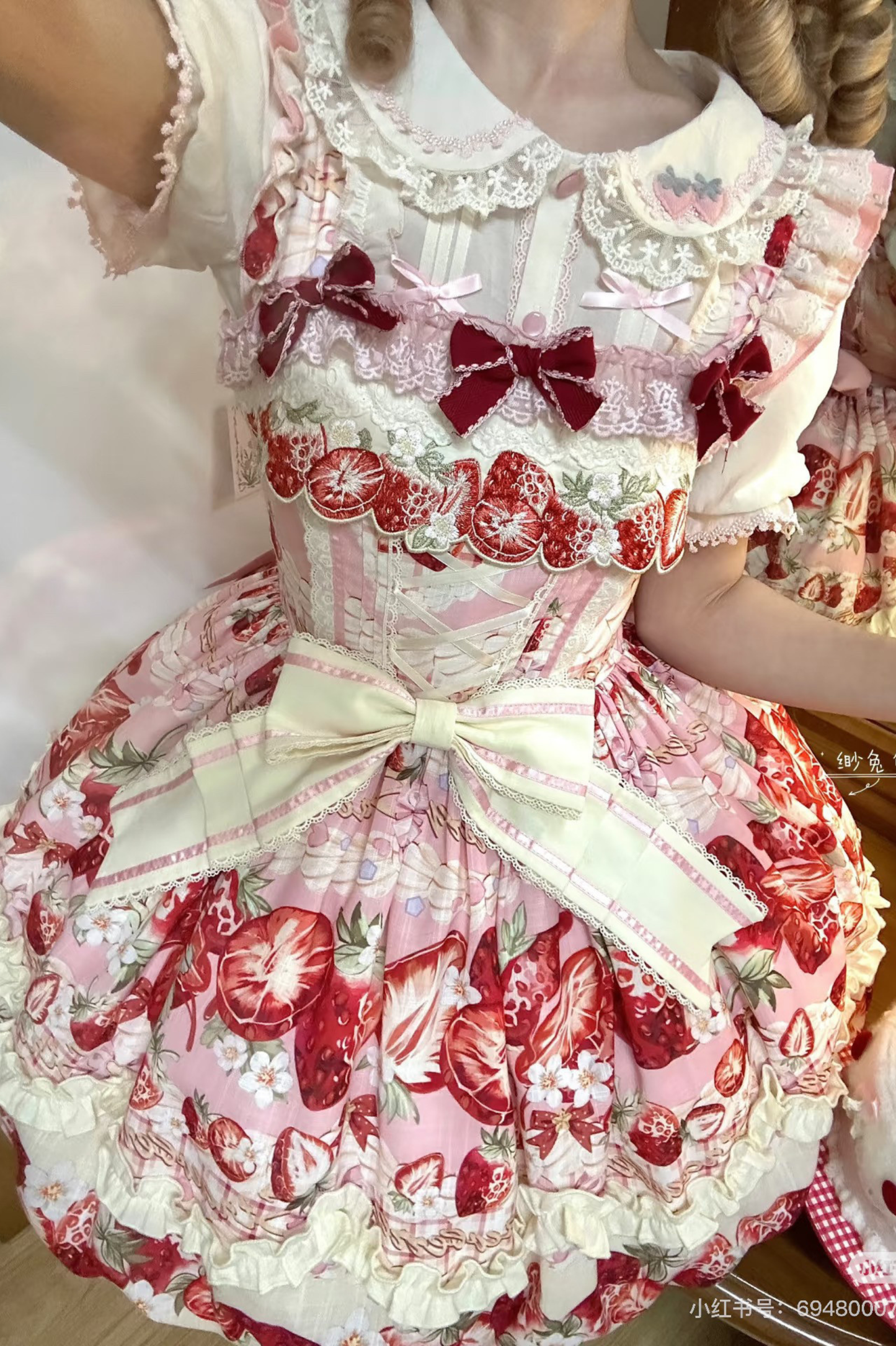 Strawberry Fantasy Lolita Dress + Hairband + Brooch