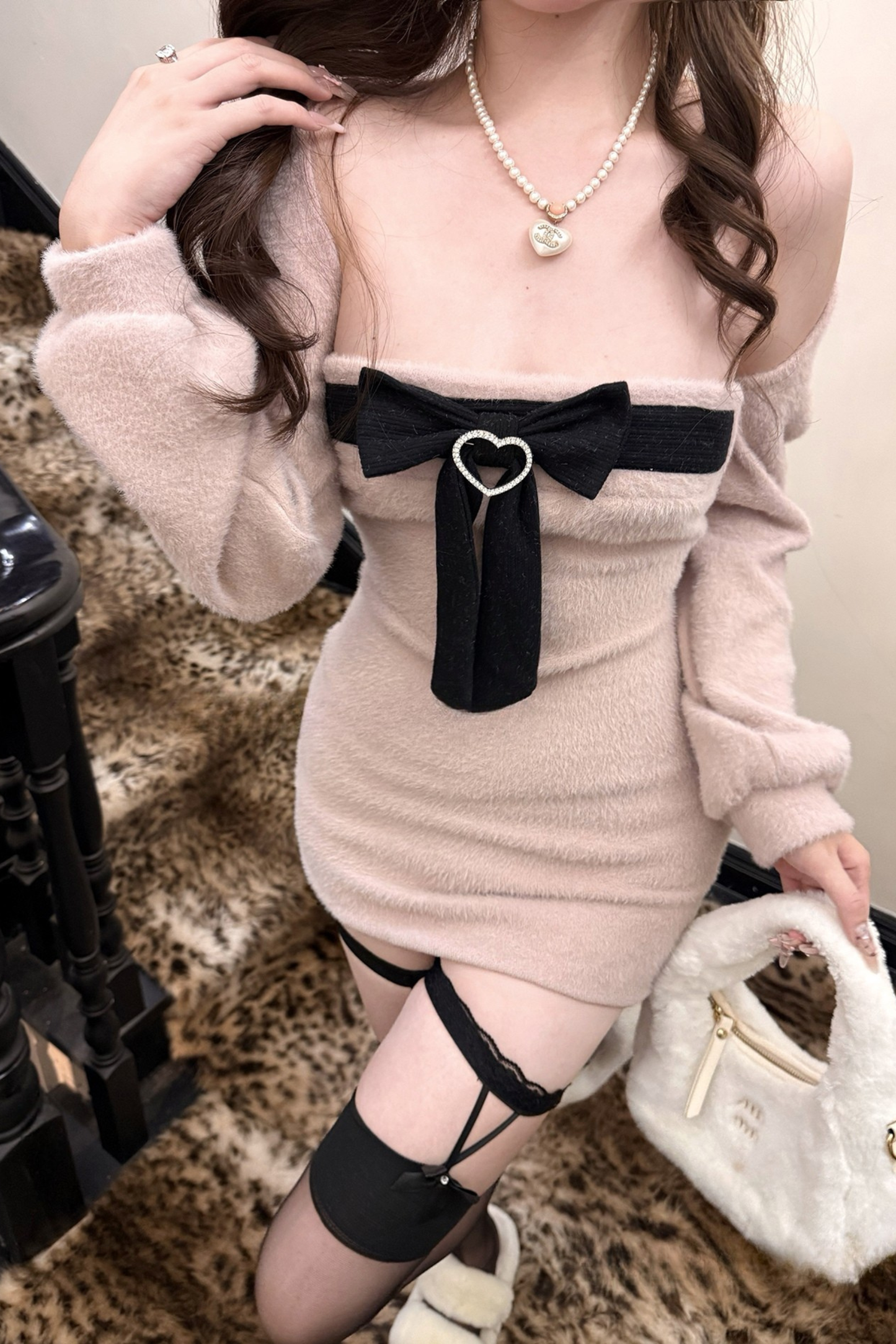 ビッグリボンスイートピュアタイトドレス