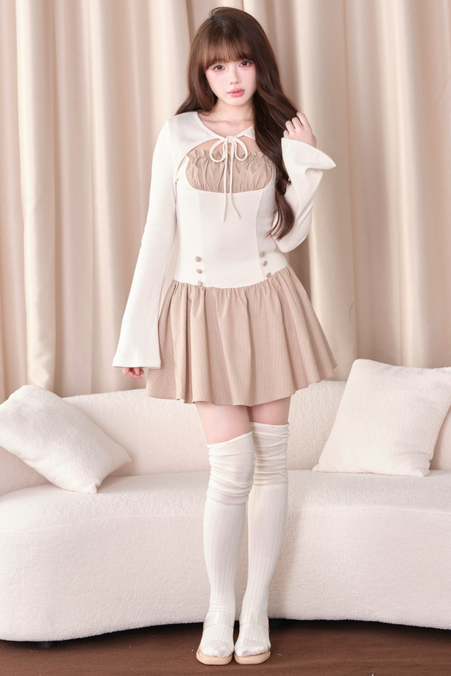 Süßes gestreiftes Strick-Patchwork-Kleid