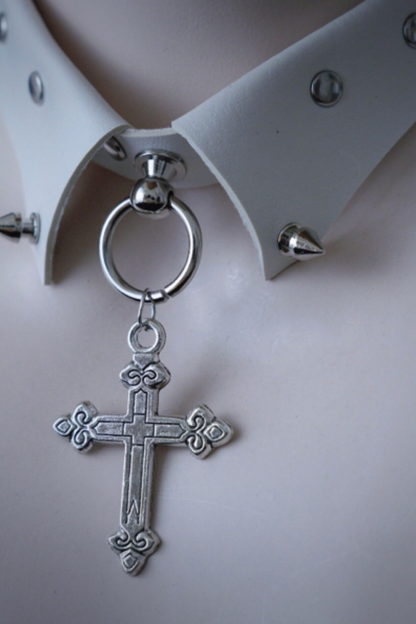 ストレンジクロスチョーカー