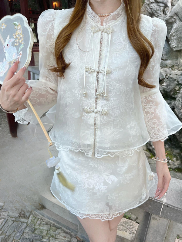 Bouton de plaque de perle de Chine Top + mini-jupe en dentelle