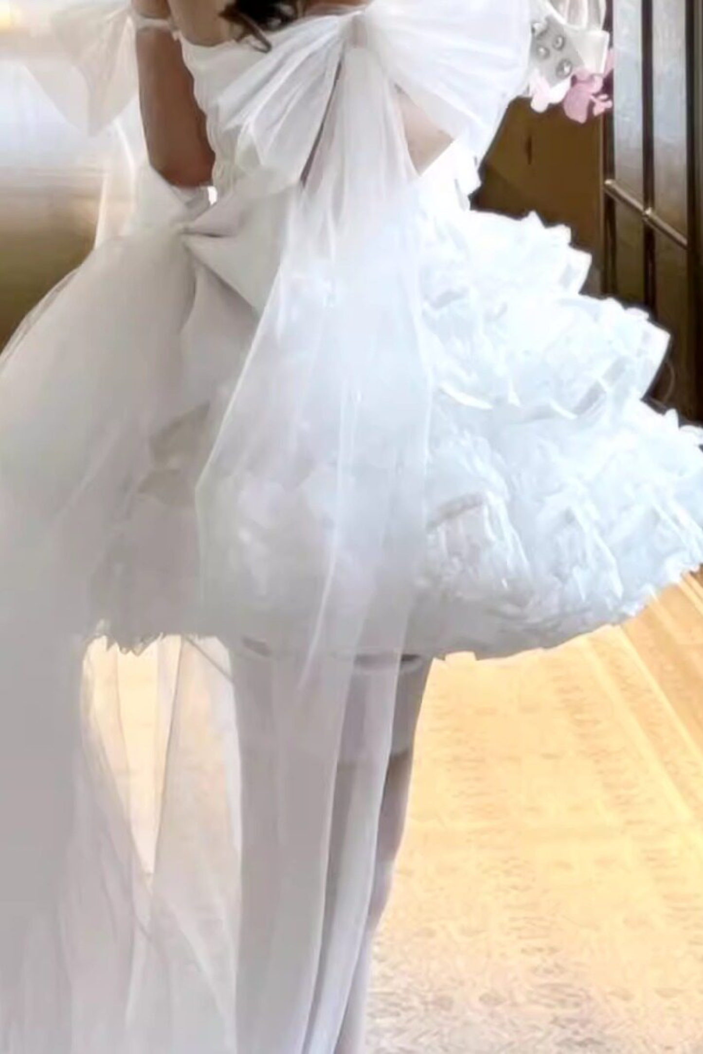 [Vorbestellung bis 4. April]Weißes Feder-Zeremonienkleid + Schal + Schwanz + Schleier + Schleife + Ärmel