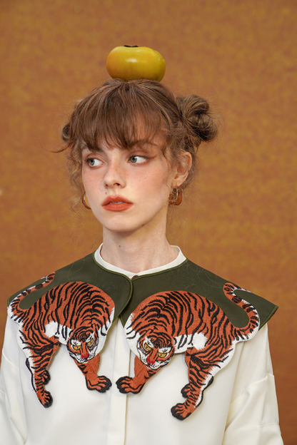 tiger faux collar
