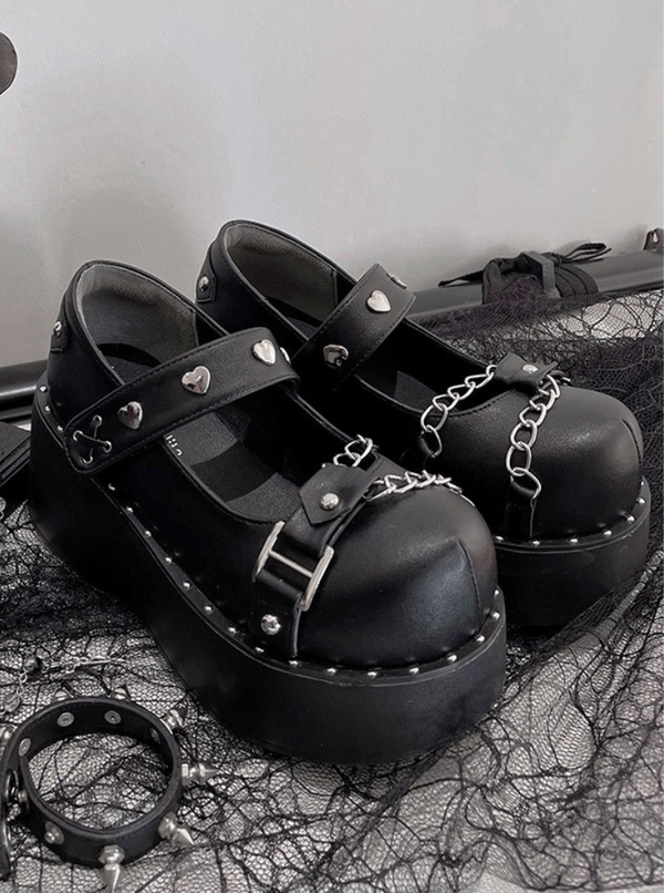 Metal Heart &amp; Chain Strap Lolita Shoes