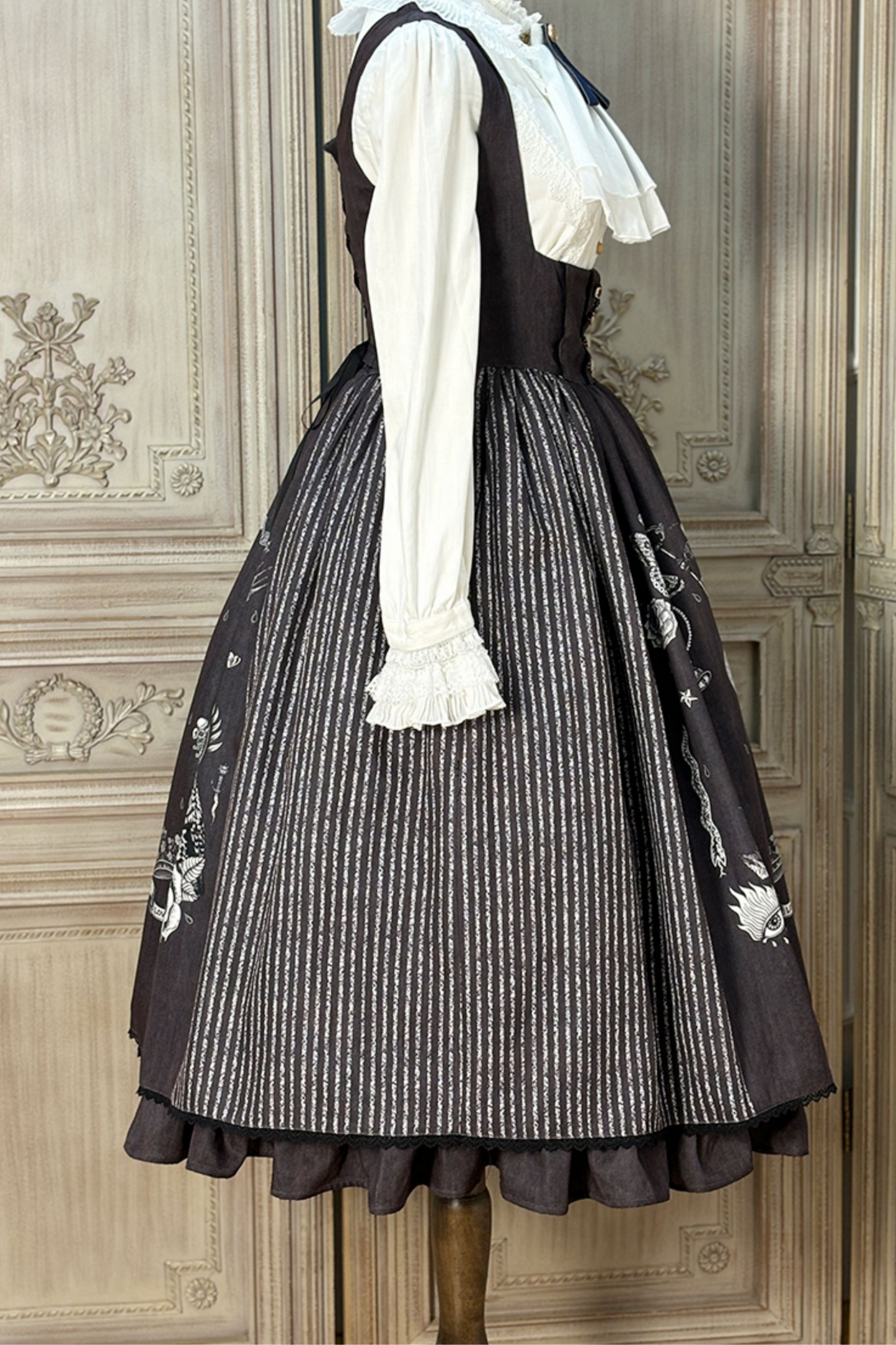 魔法学園レトロエレガントロリータジャンパースカート