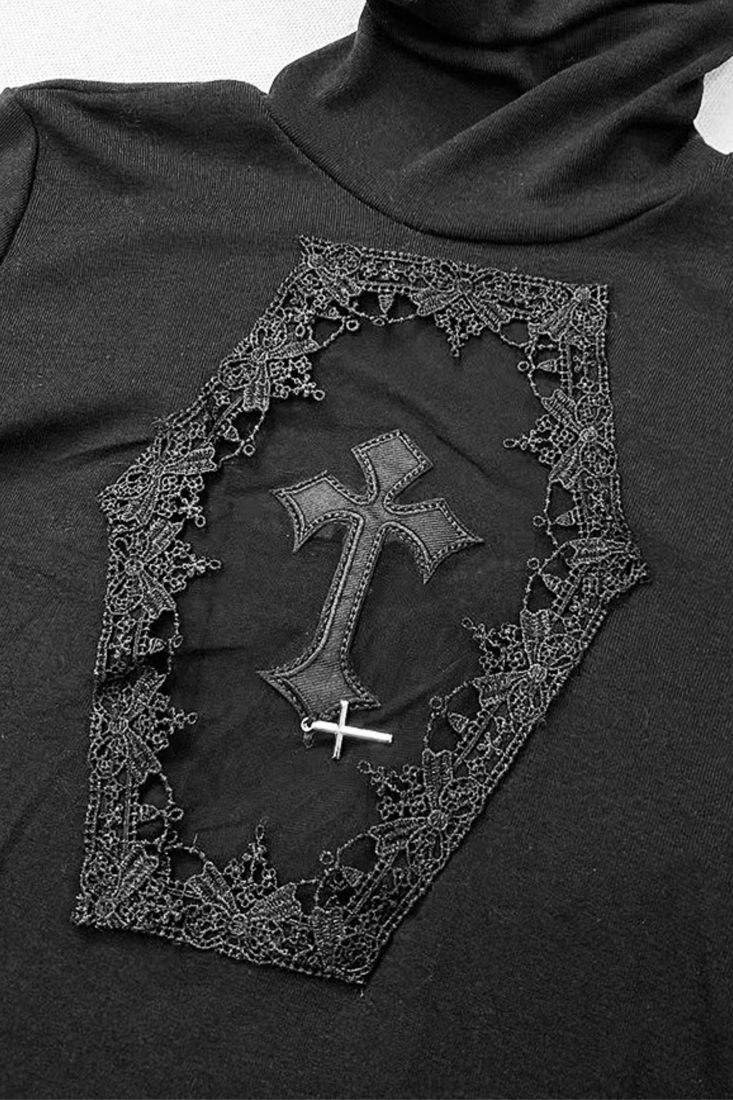ゴシッククロスハイネックトップス