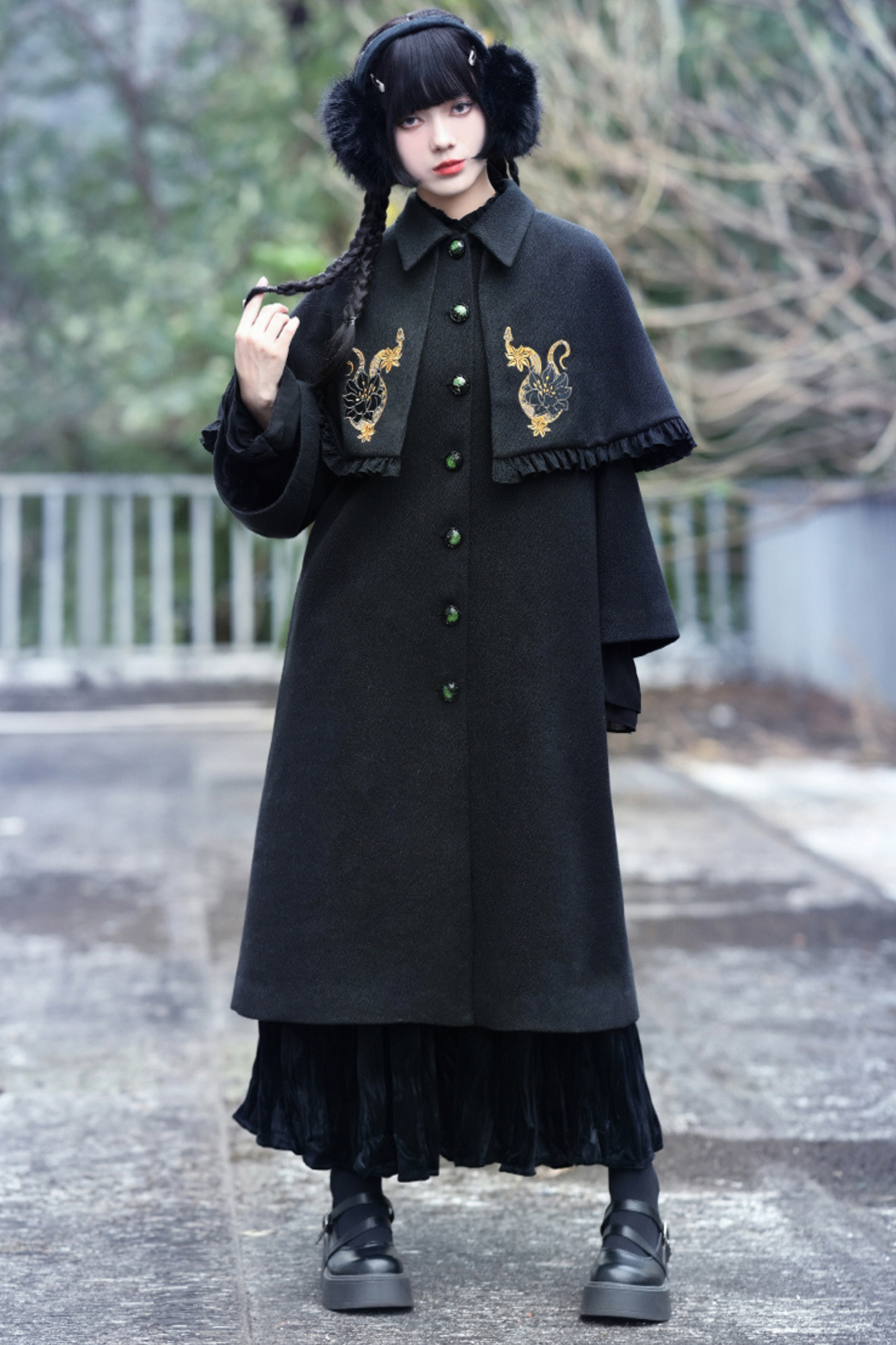 刺繍チャイナロングコート