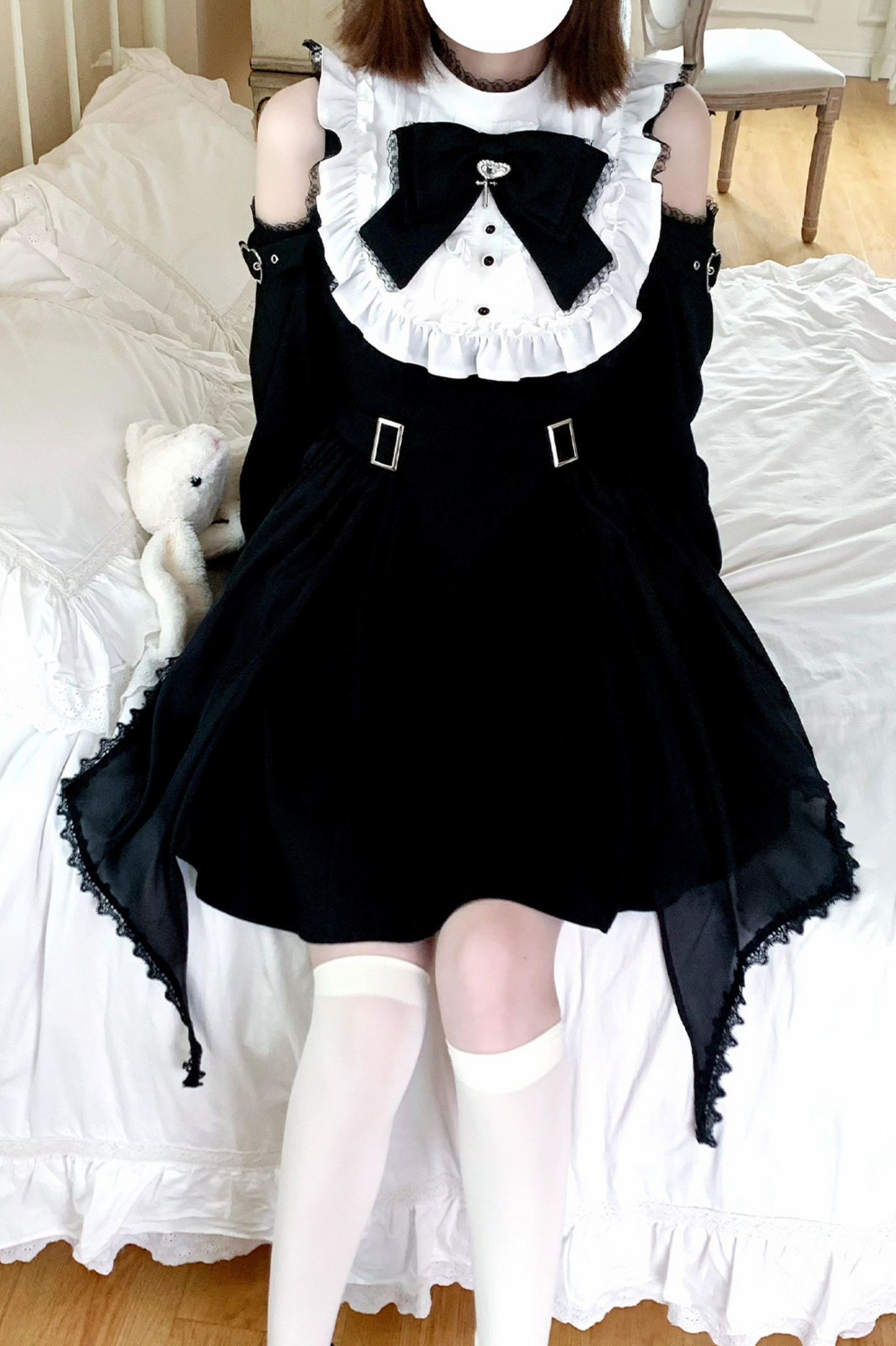 Subculture Dark Lace Off-the-shoulder Dress