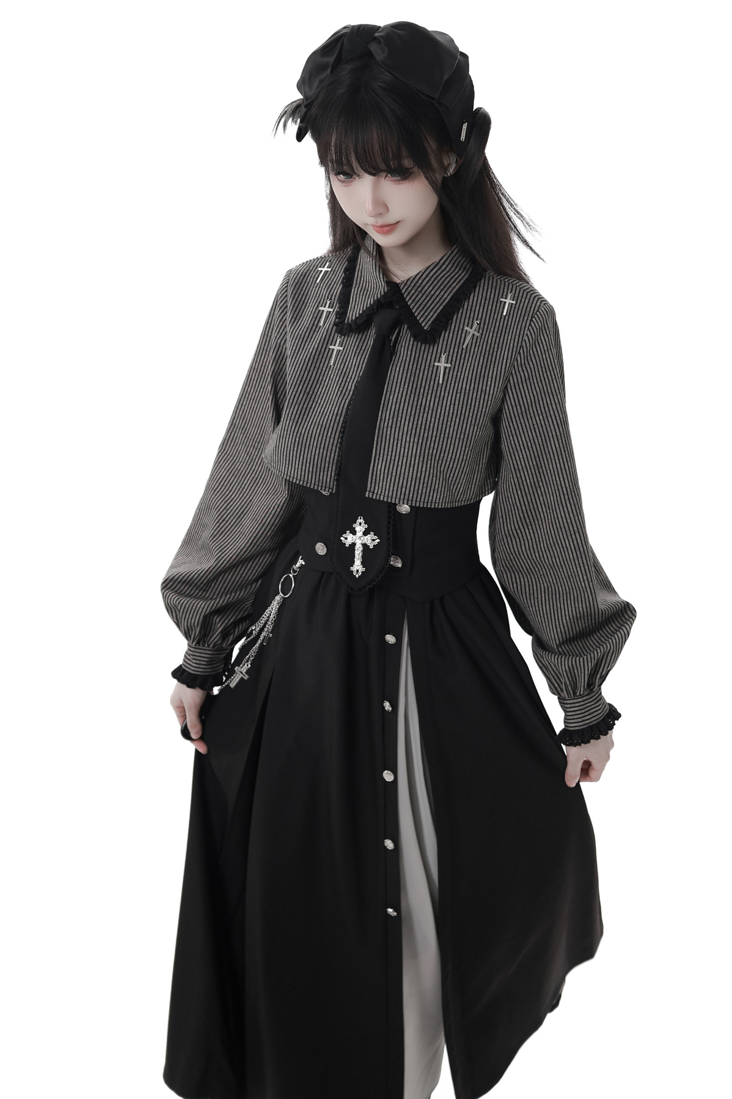 十字架のキャロルダークシャツ+コルセット+スカート