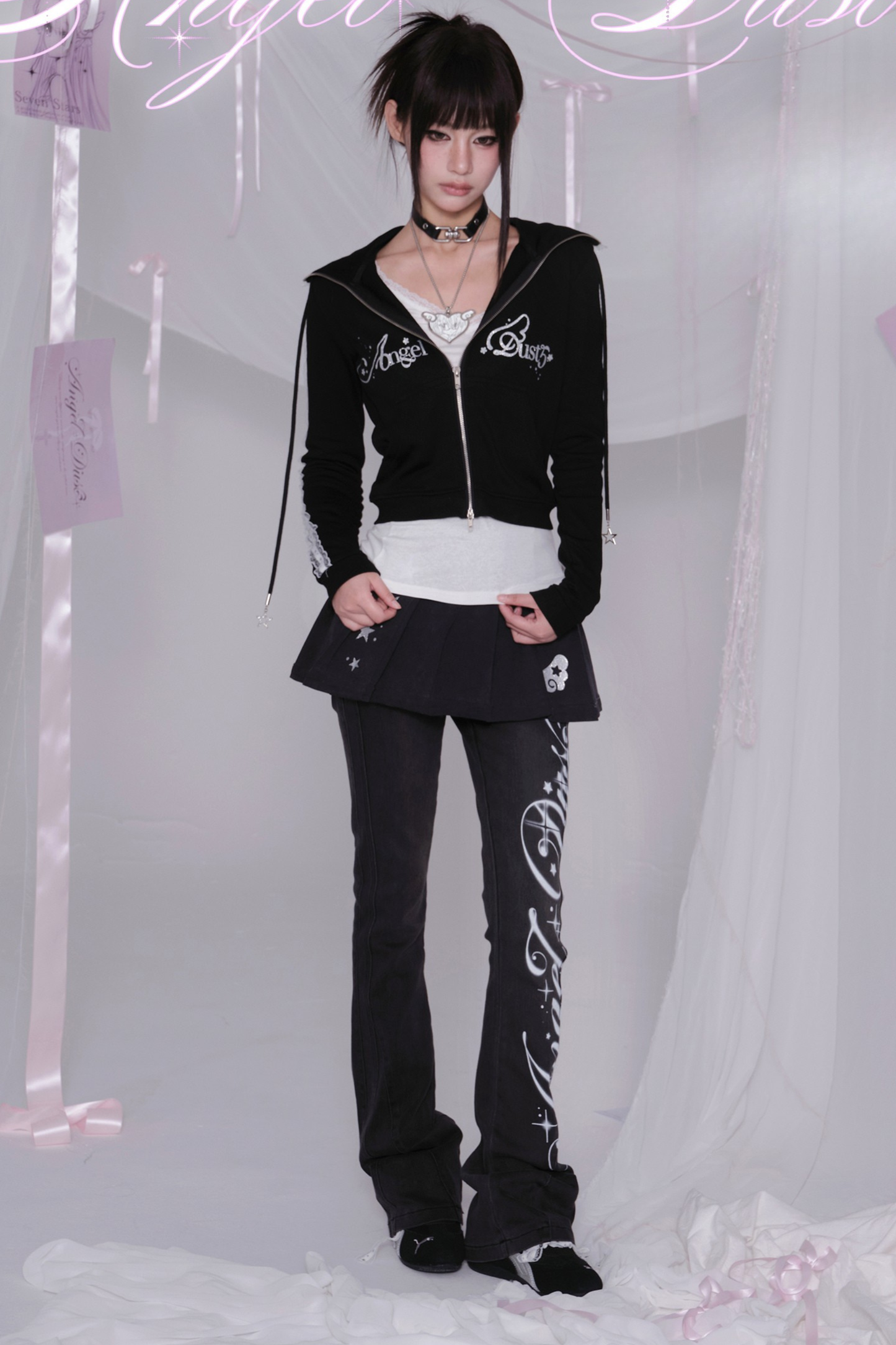 アメリカンY2Kロゴスリムパンツ