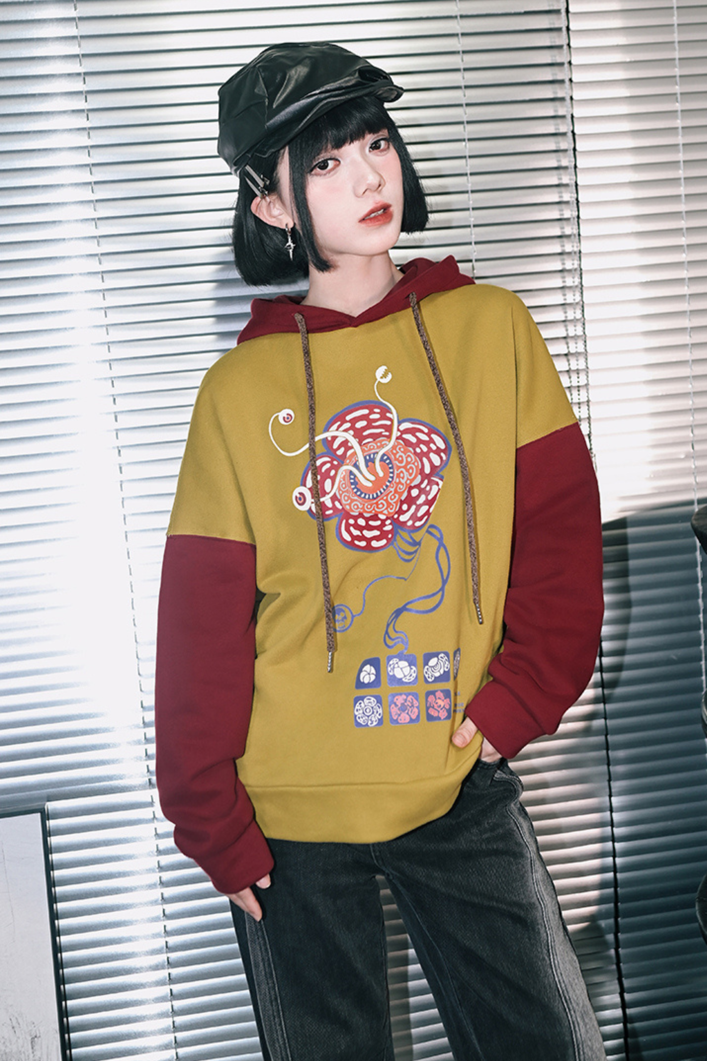 ラフレシアフラワーバイカラーフードパーカー