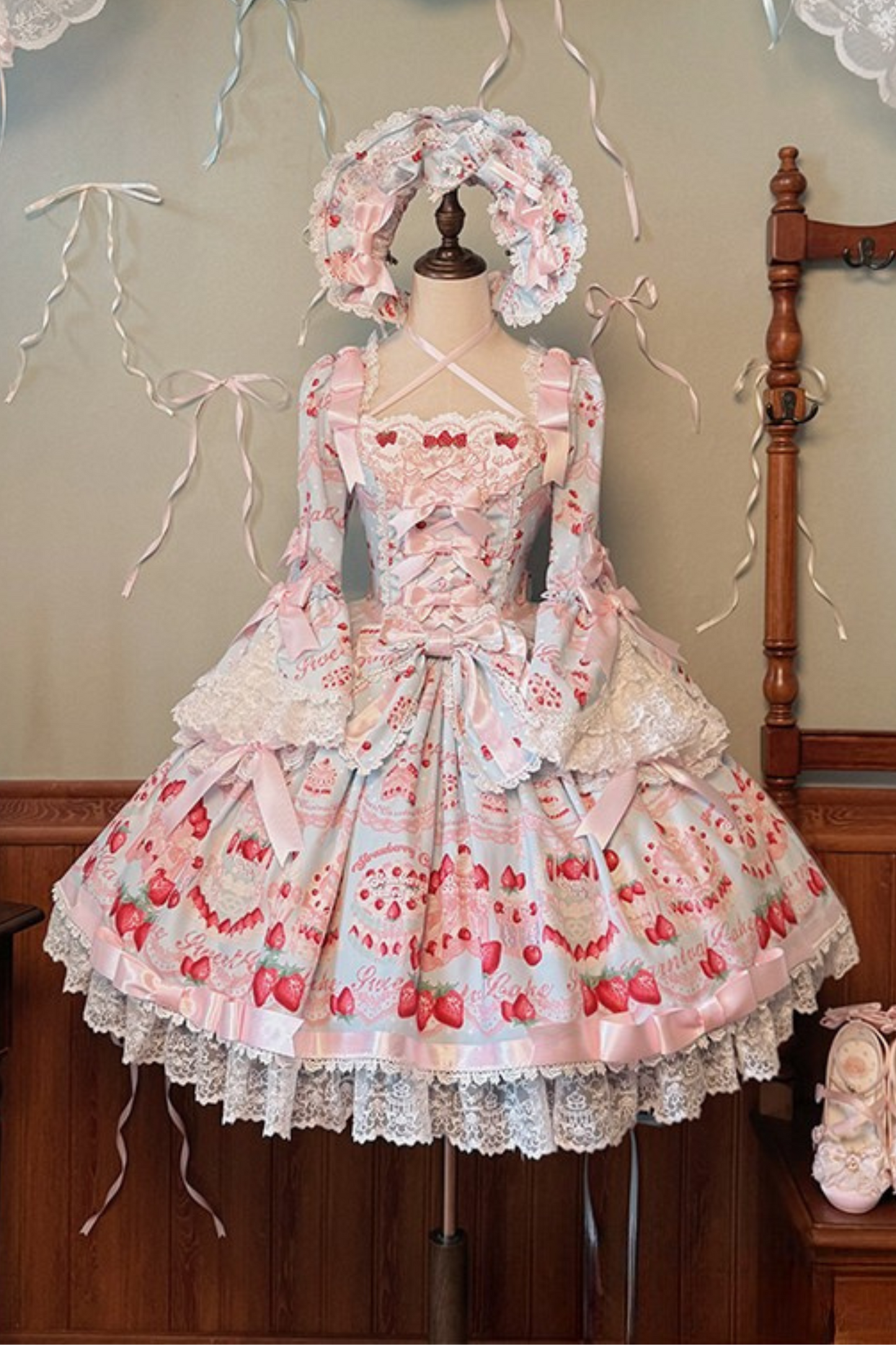 [Pre-order Deadline: July 8] Strawberry Doll Ribbon Dress