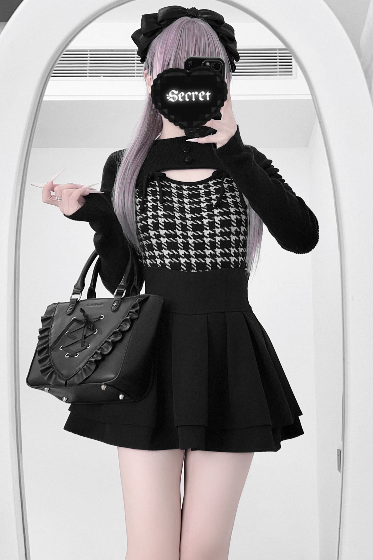 Staggered Lattice Strap Knit