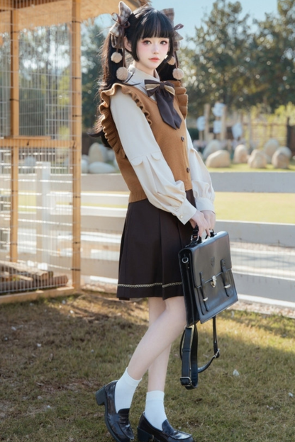 ファーカラーケープ＋ニットベスト＋シャツ＋プリーツスカート＋リボン