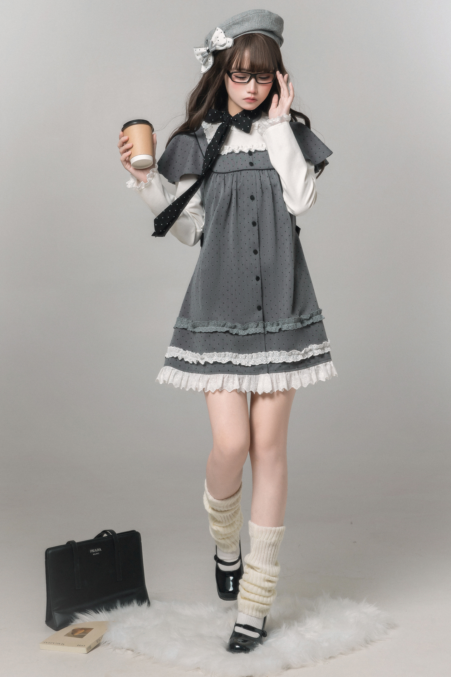 グレイポルカドットドールドレス+ベレー帽