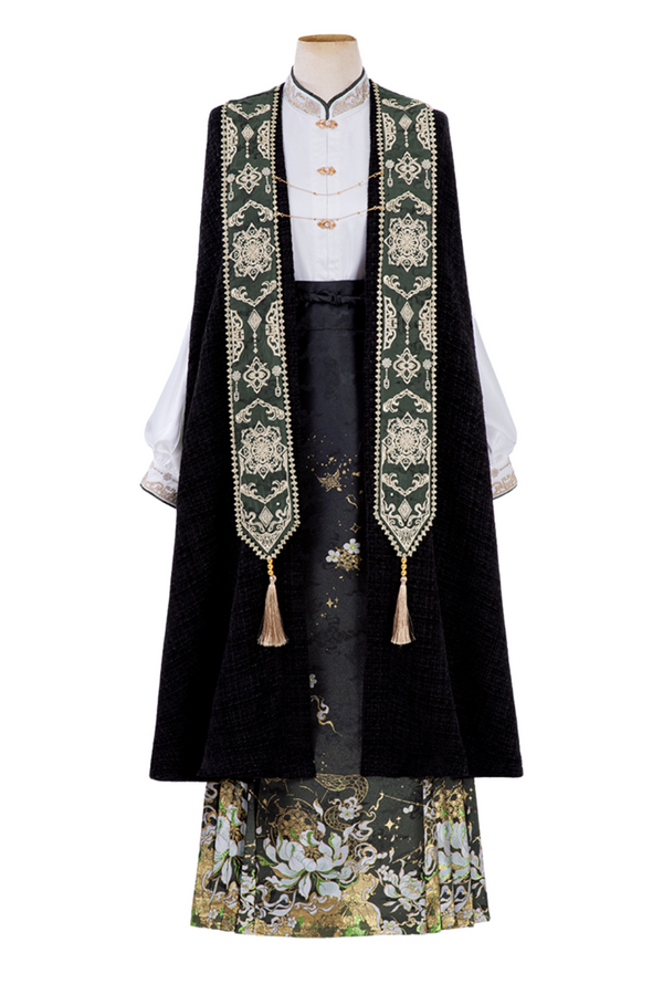 Dark china shirt + cape + skirt