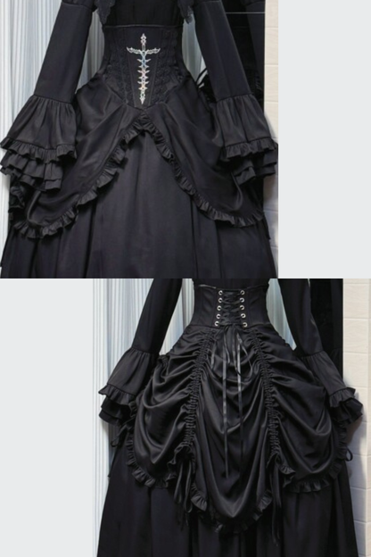 [Termine prenotazione 30 maggio] Abito gothic lolita bianco e nero con maniche svasate + sopragonna a corsetto rialzabile con croci + set completo