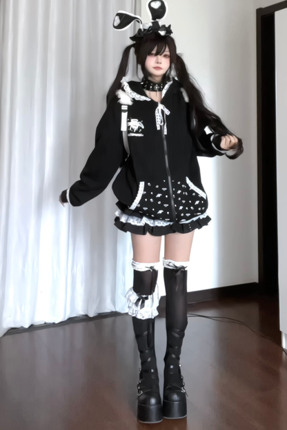 ダークキュートレースフードパーカー