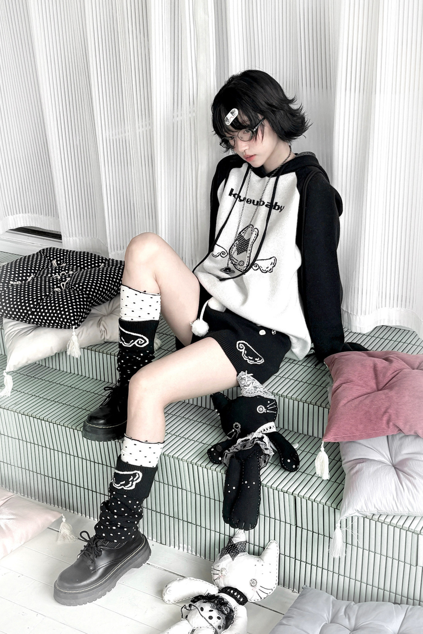 Hoodie Loose Top + Pants + Bag + Ribbon + Leg Warmers