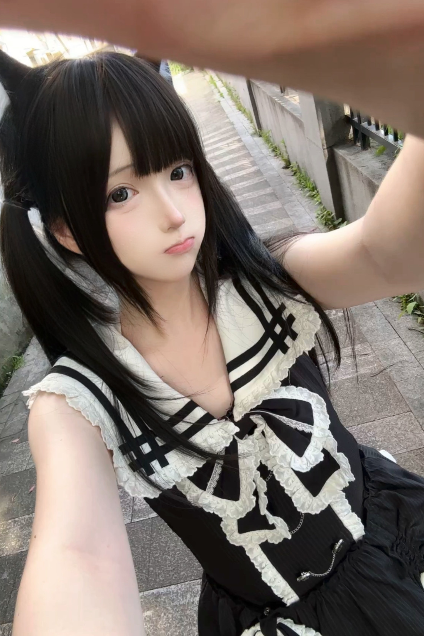 ダークレースリボンエンジェルノースリーブドレス