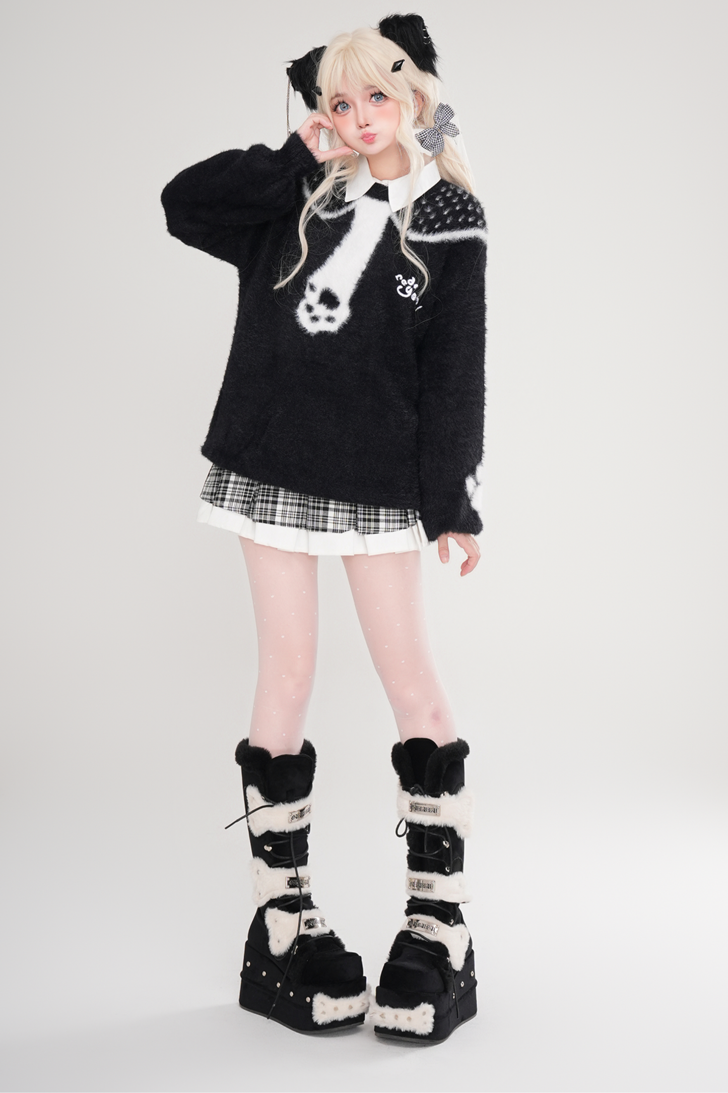 Loose top with cat design