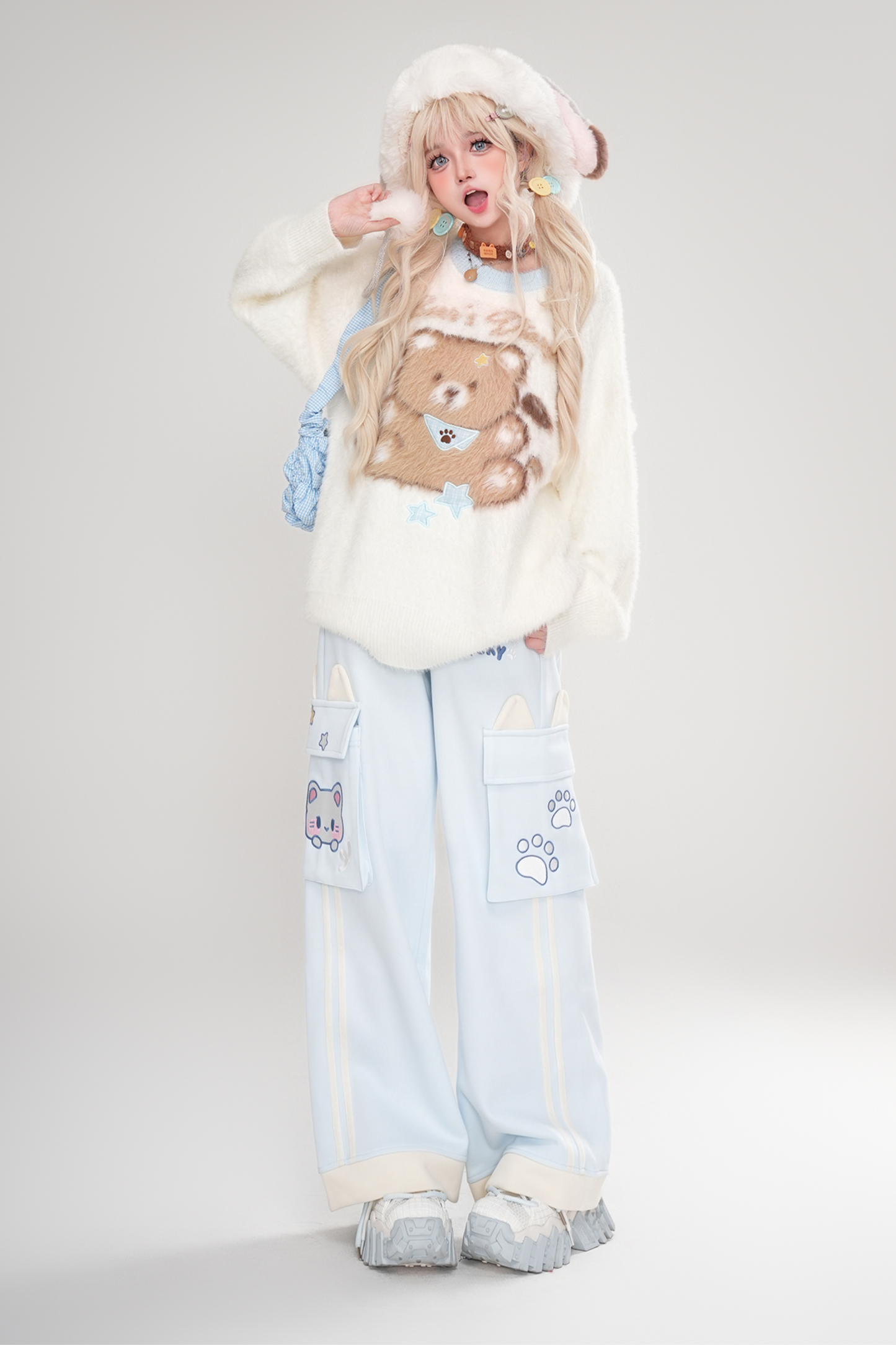 ベアモヘアニットセーター